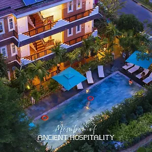 Resort Ancient Garden Boutique