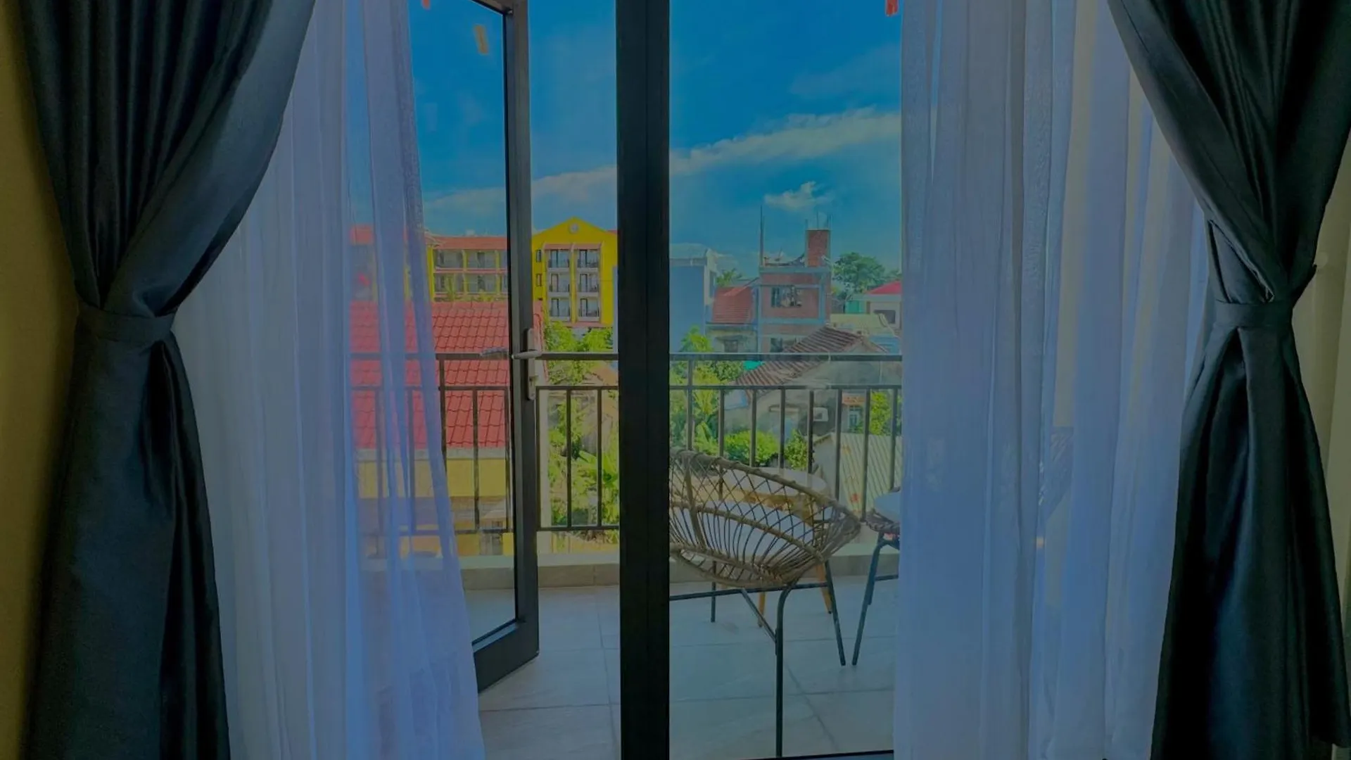 Pho Cho Dem Villa - Near Hoi An Old Town 200M Vietnam